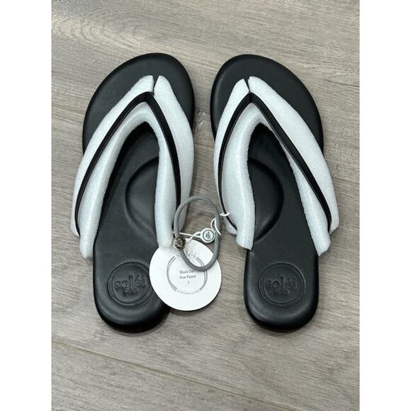 Solei Sea Womens Black Out Flip Flops Leather Round Toe Slip-On Black Size 7 NWT - Picture 2 of 7